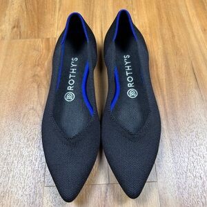 Rothy's Women’s Black Flats with blue accent size:W9.5